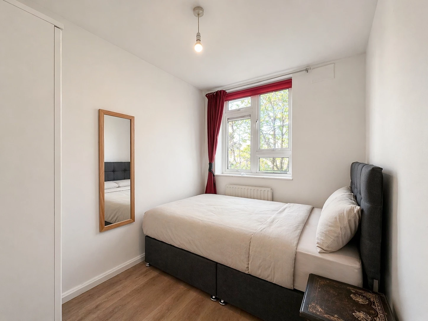 Similar Property: Double Room in Swiss Cottage