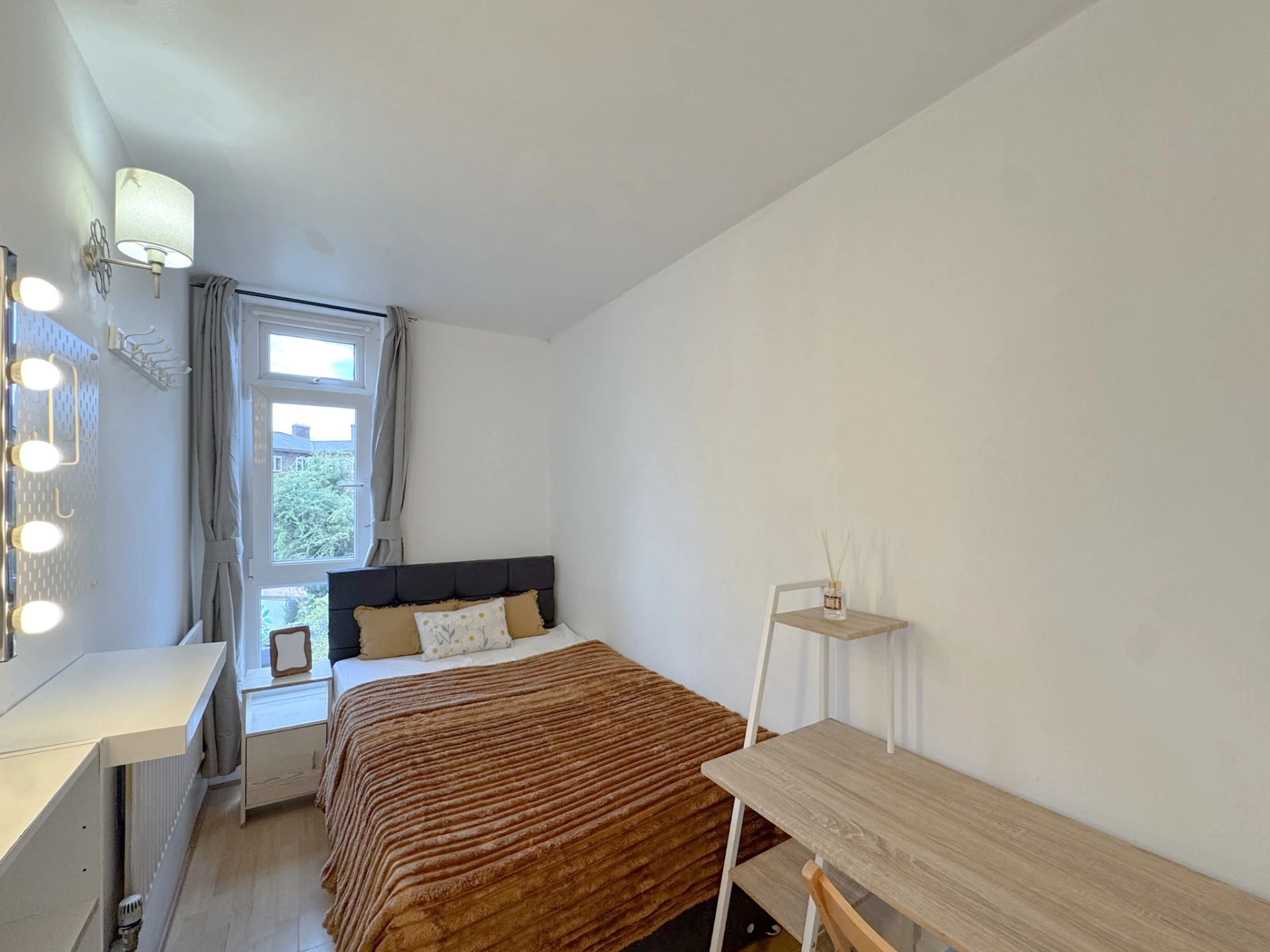 Similar Property: Double Room in St. John's Wood