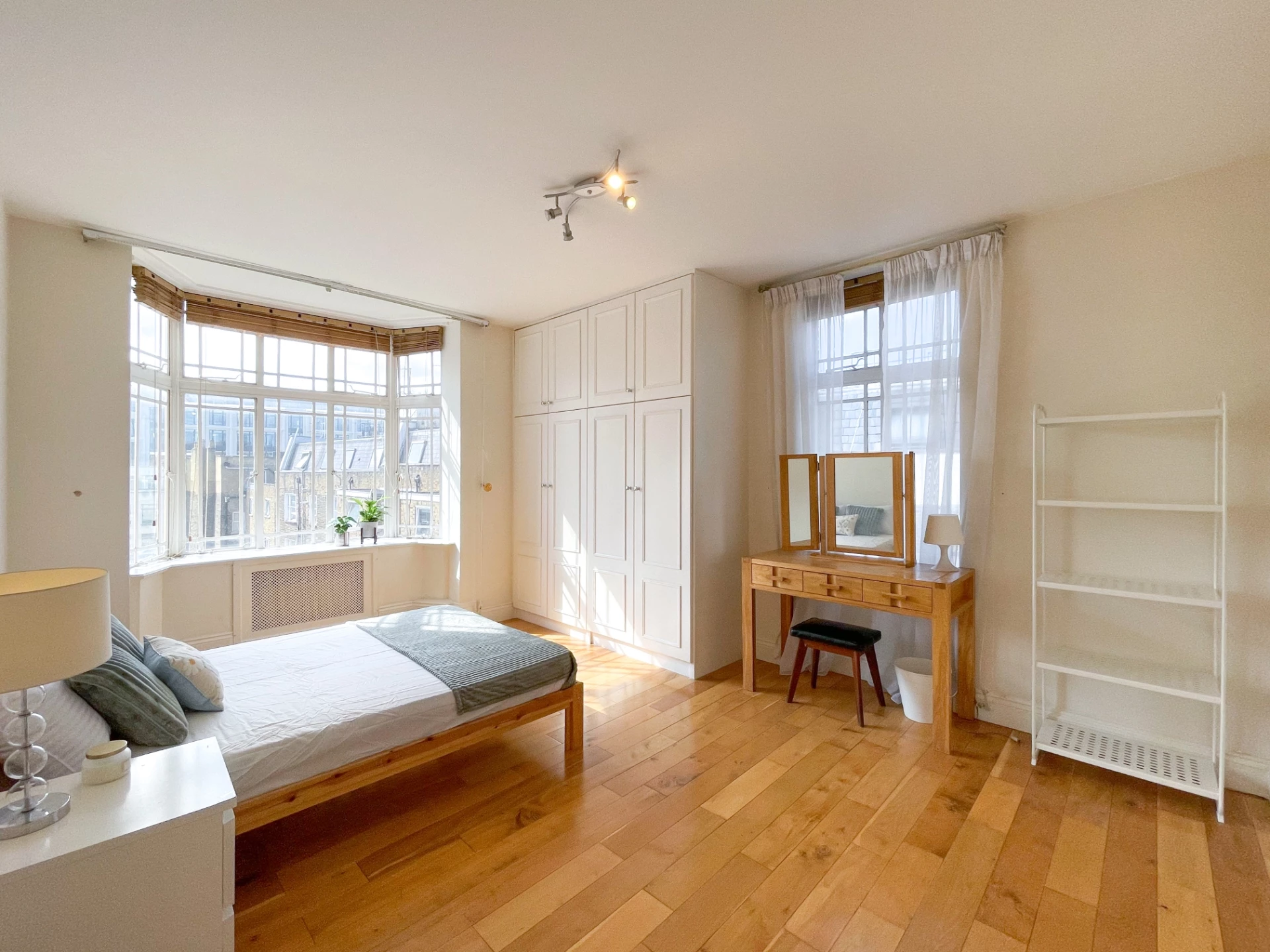 Similar Property: Double Room in Bayswater