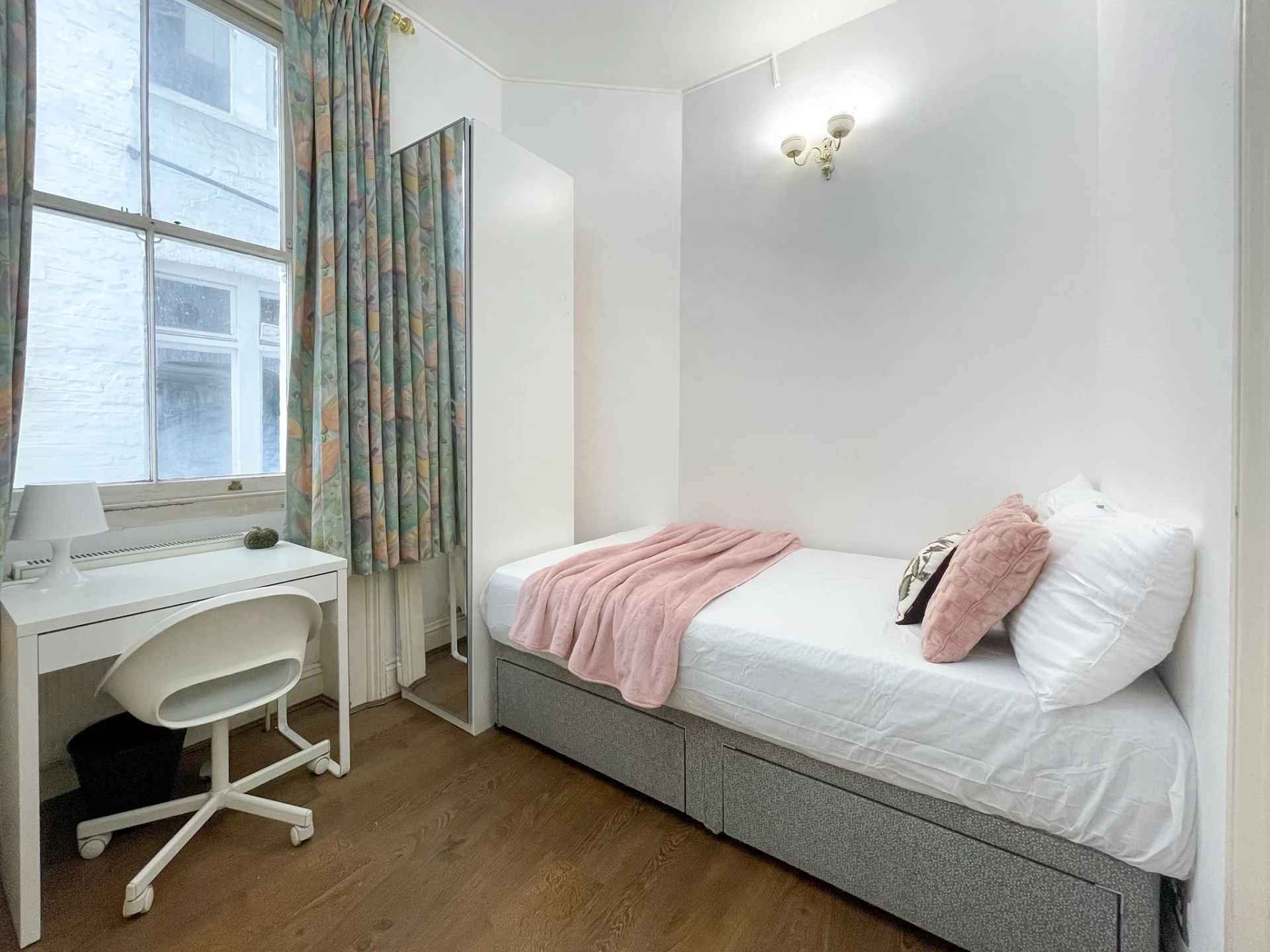 Similar Property: Ensuite Double Room in Marylebone