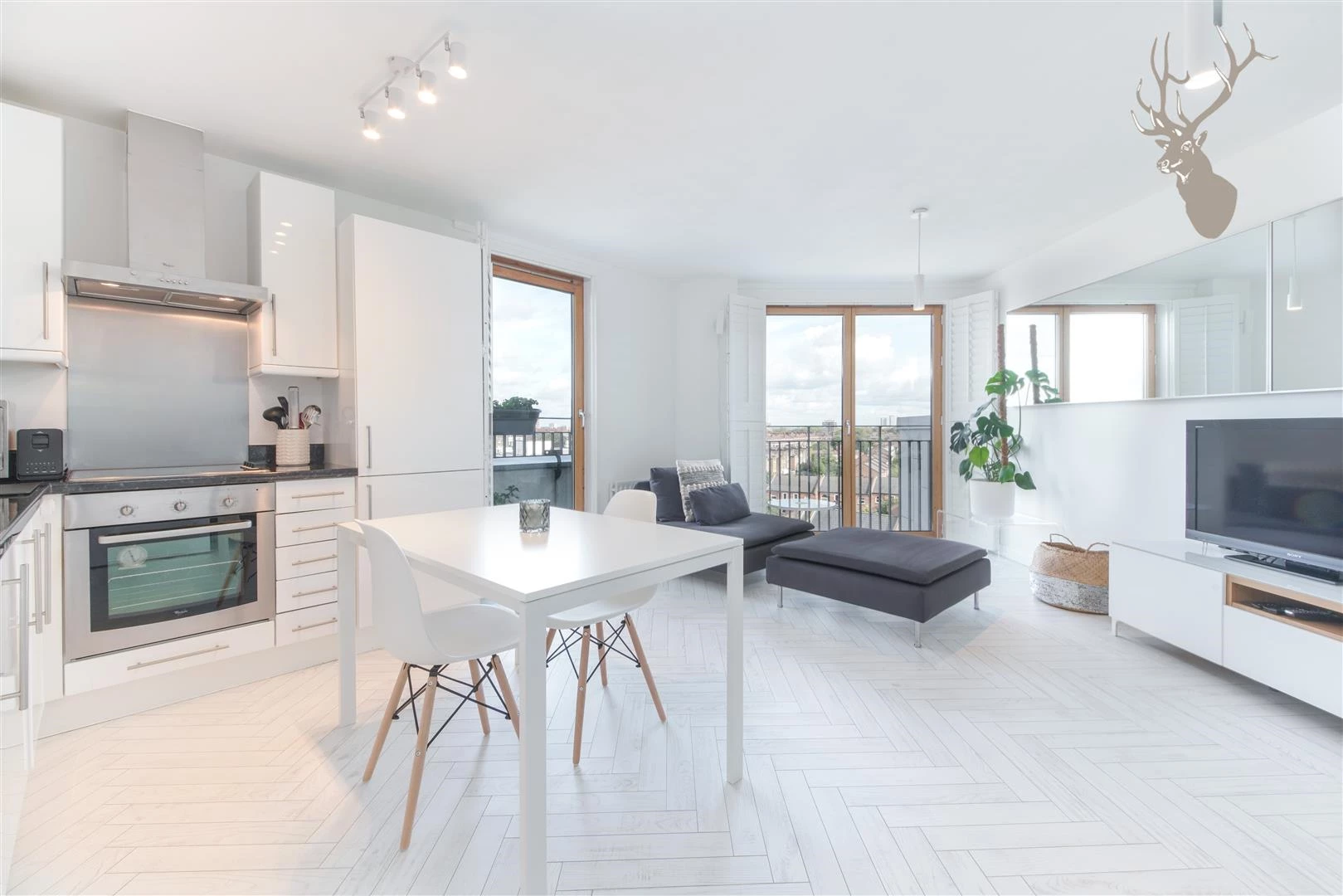 Similar Property: Apartment in Hackney