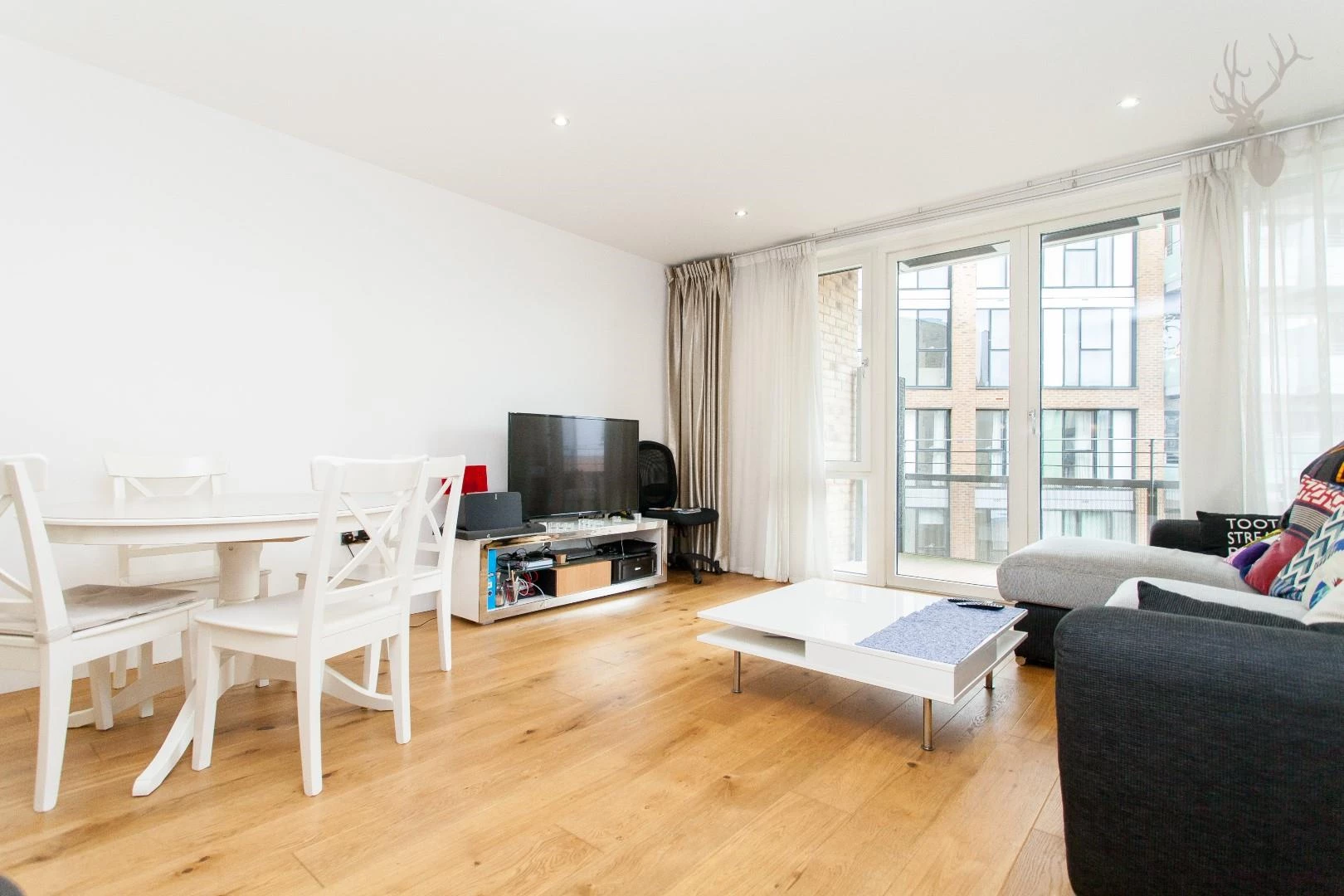 Similar Property: Apartment in Haggerston