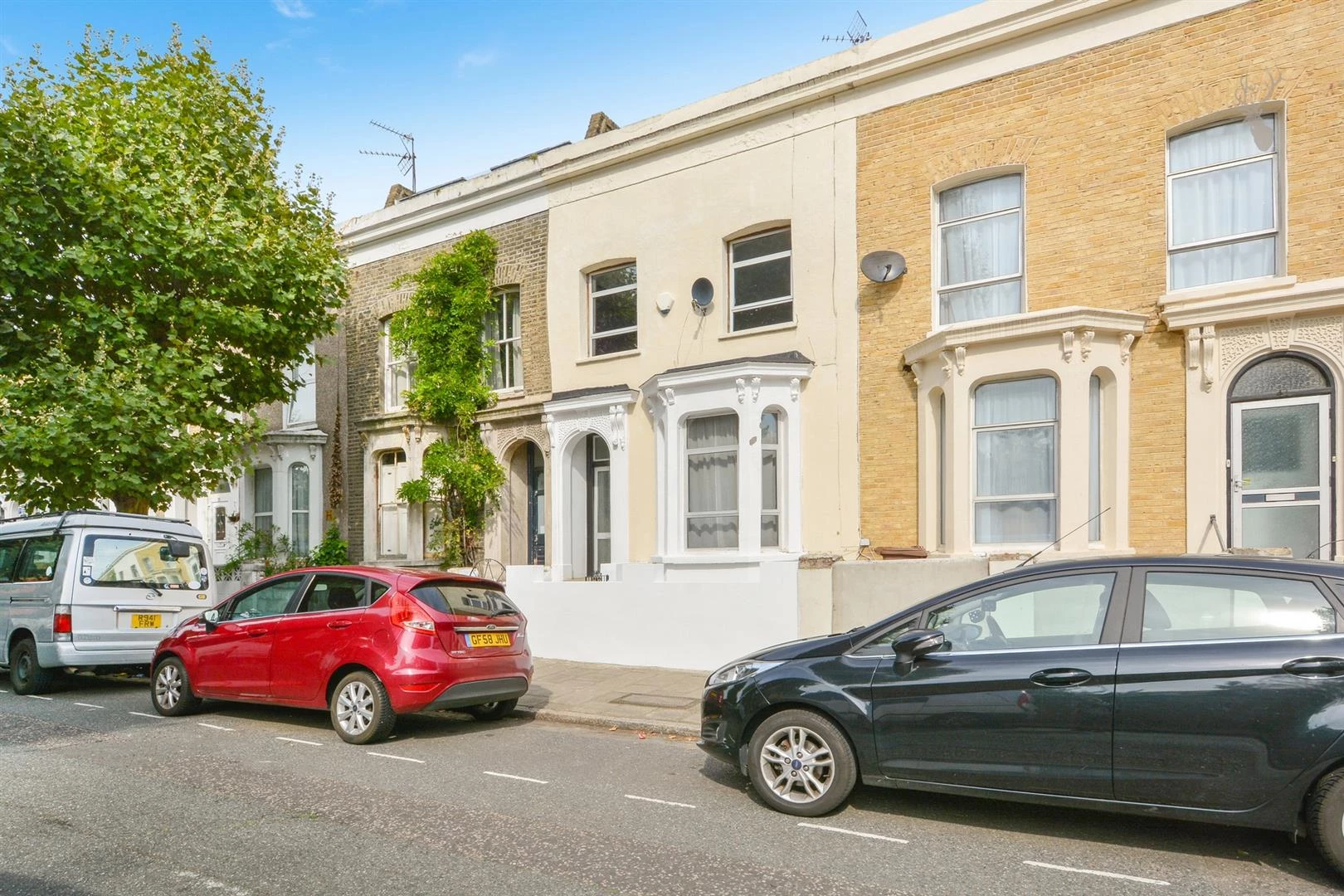 Similar Property: House - Detached in Hackney