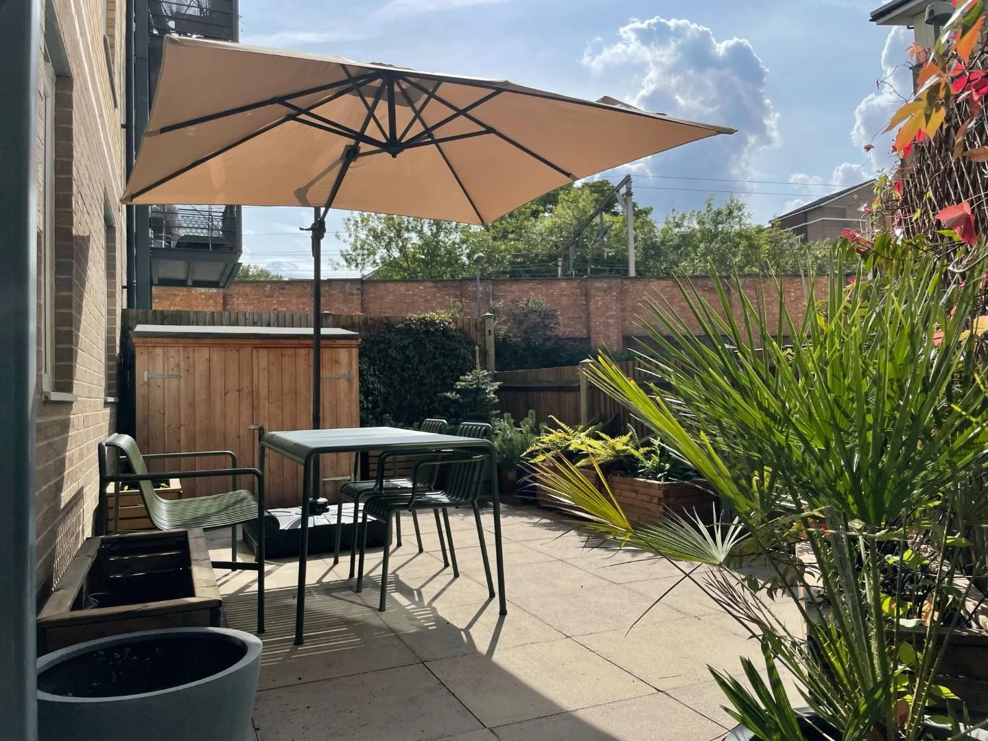 Similar Property: Flat - Garden in 
