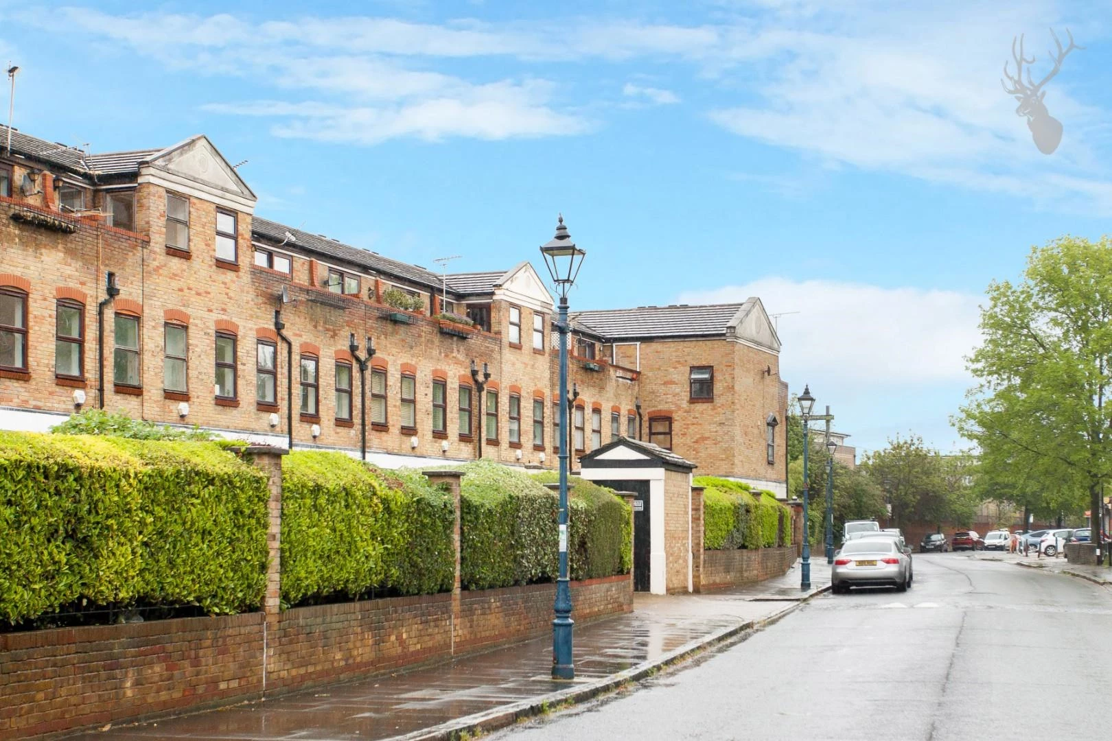 Similar Property: House - Townhouse in Bow