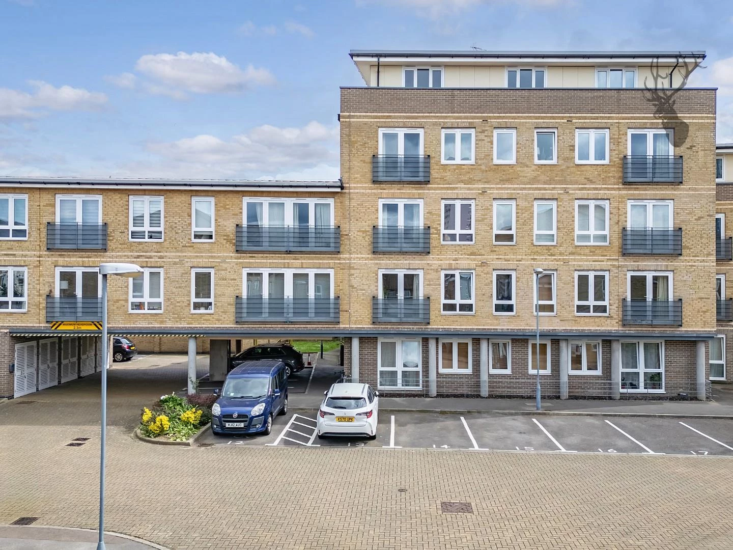 Similar Property: Apartment in Bow
