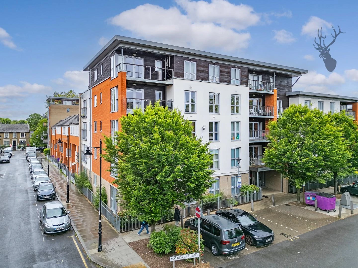 Similar Property: Apartment in Bow