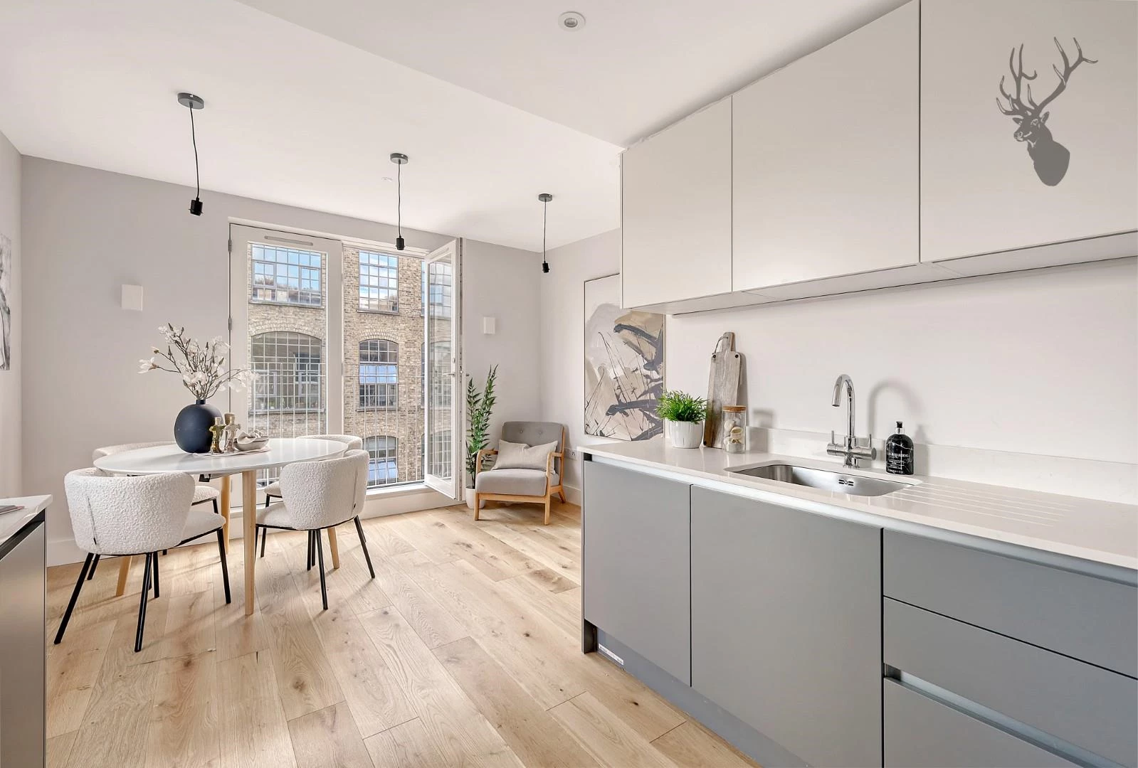 Similar Property: Apartment in Bow