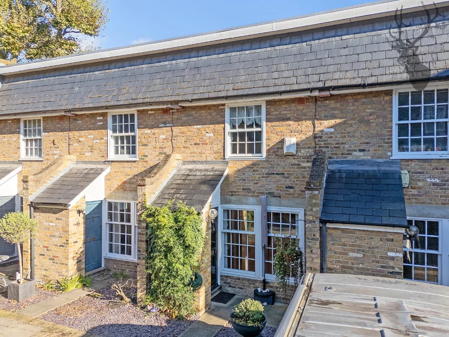 Similar Property: House - Mid Terrace in Stepney Green