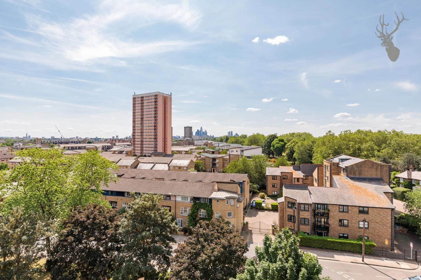 Similar Property: Flat in Bow