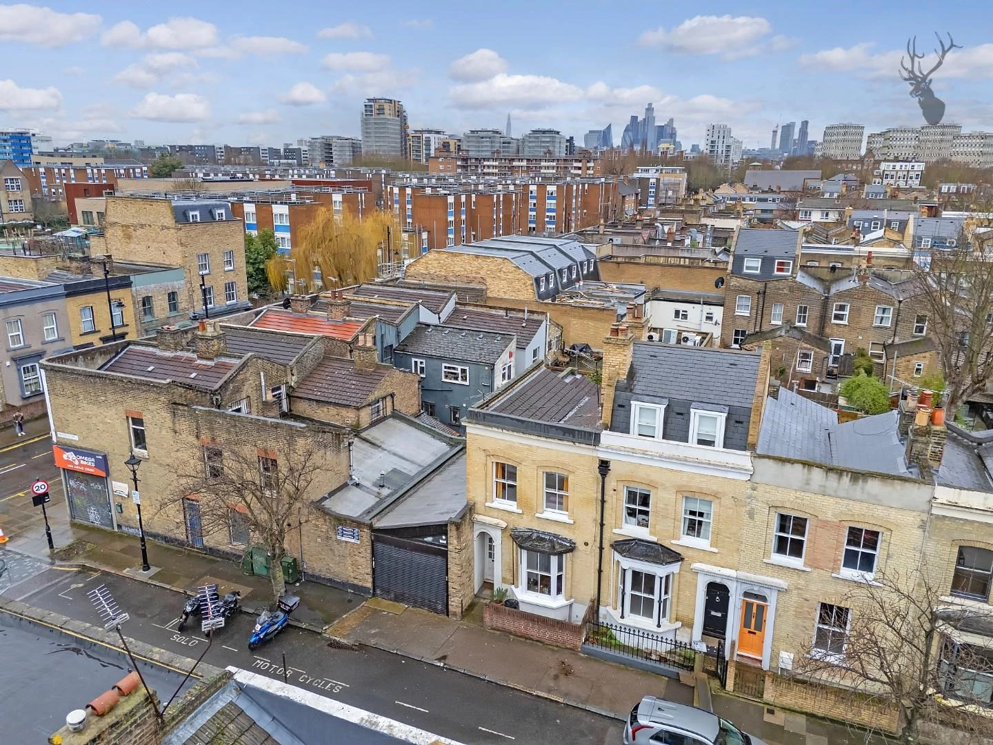 Similar Property: House - End Terrace in Bow