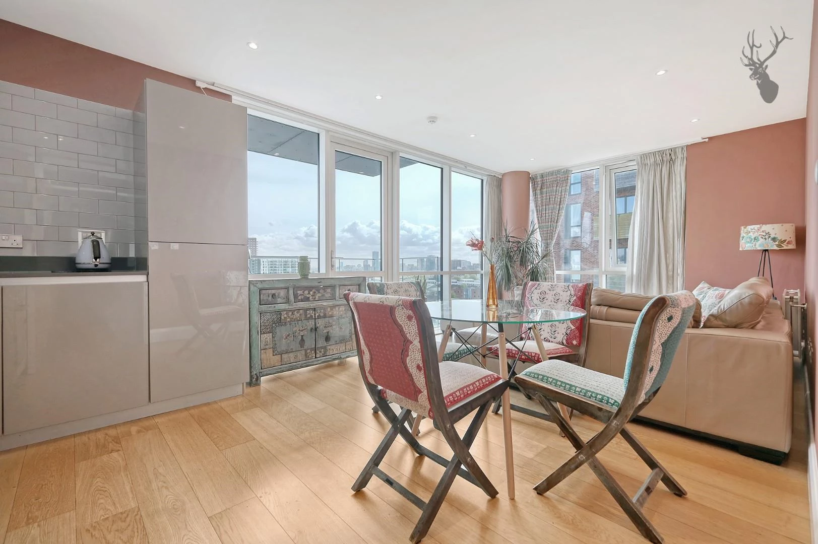 Similar Property: Flat in Bow