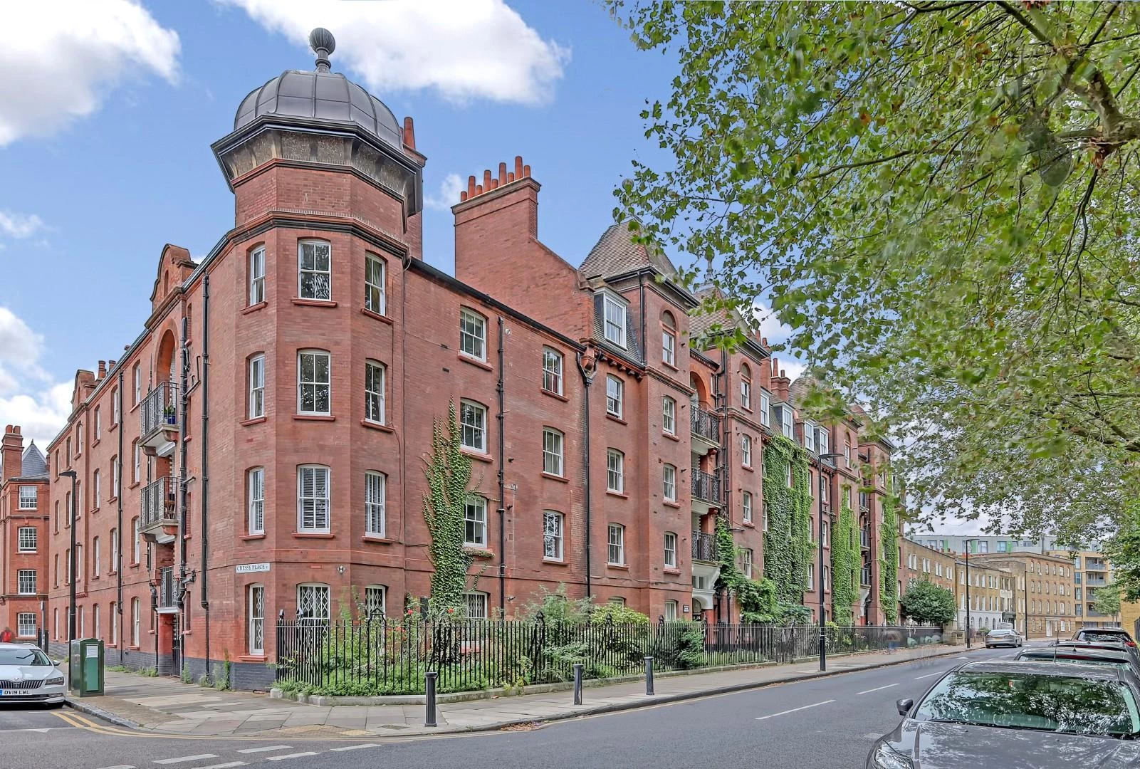 Similar Property: Flat - Fourth Floor in 