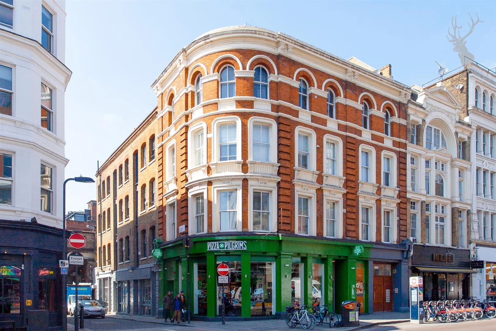 Similar Property: Apartment - Second Floor in Shoreditch