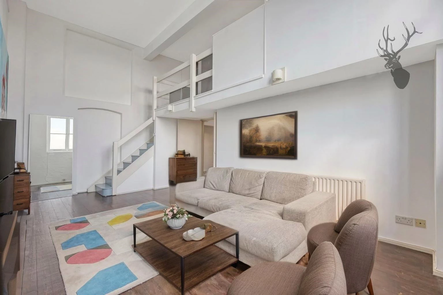 Similar Property: Apartment - Conversion in Bethnal green