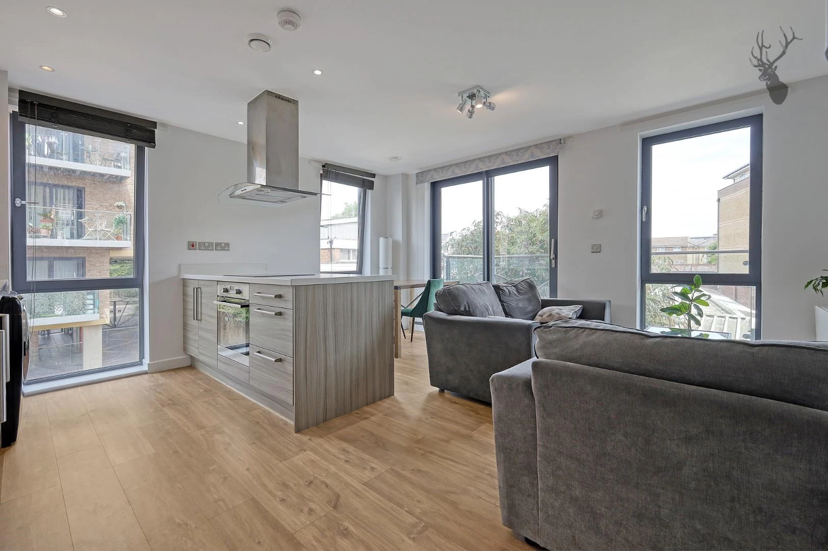 Similar Property: Apartment - First Floor in Bow