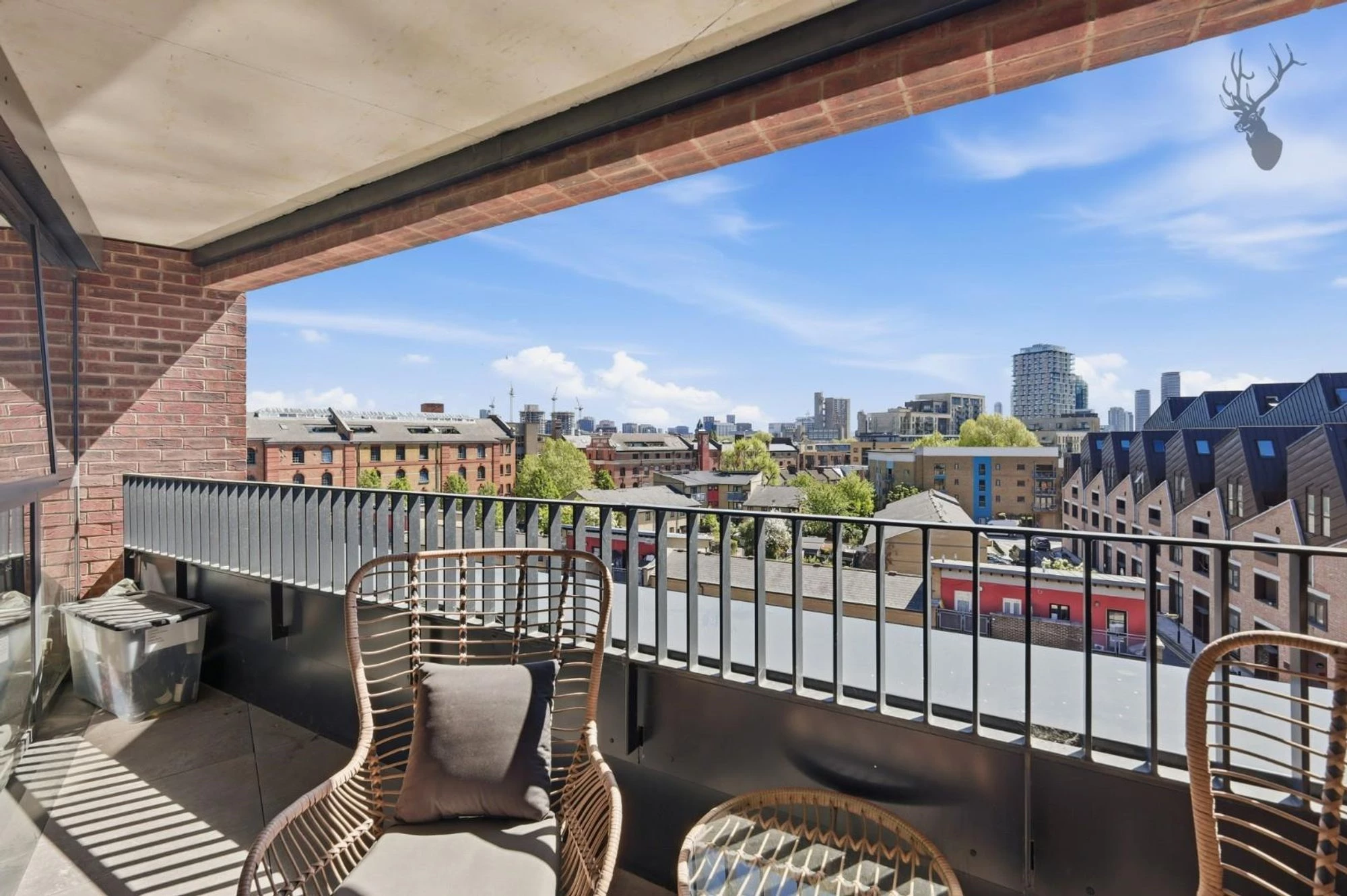 Similar Property: Apartment in London
