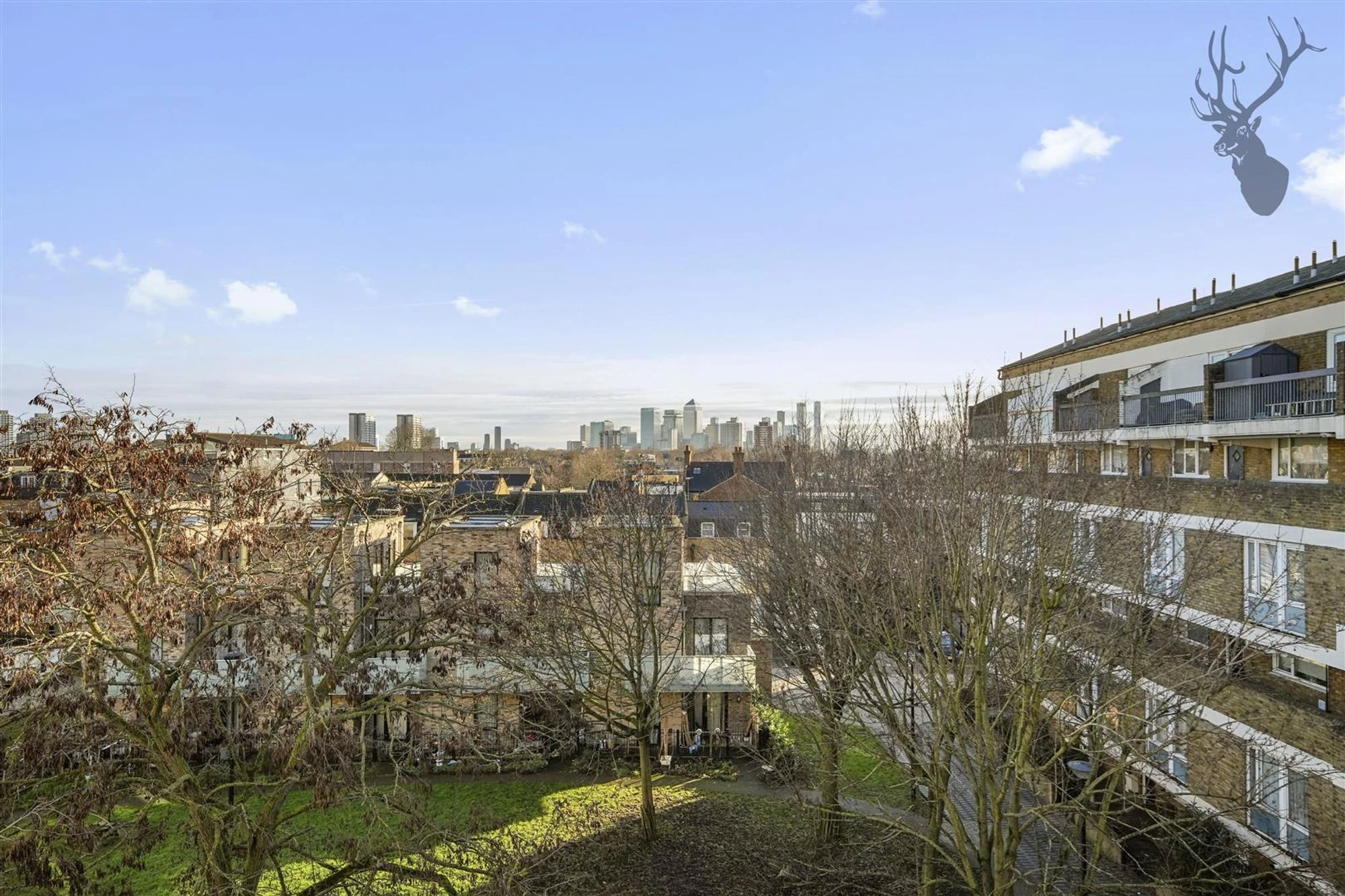 Similar Property: Flat in London