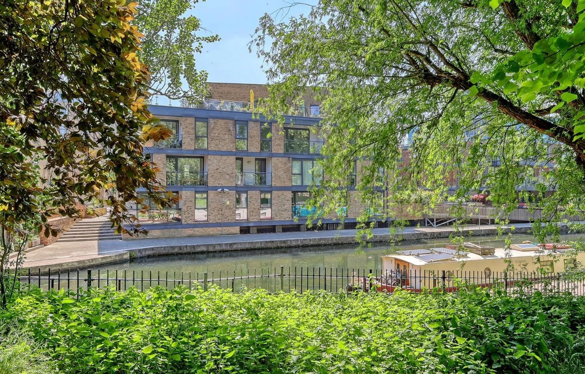 Similar Property: Flat in 