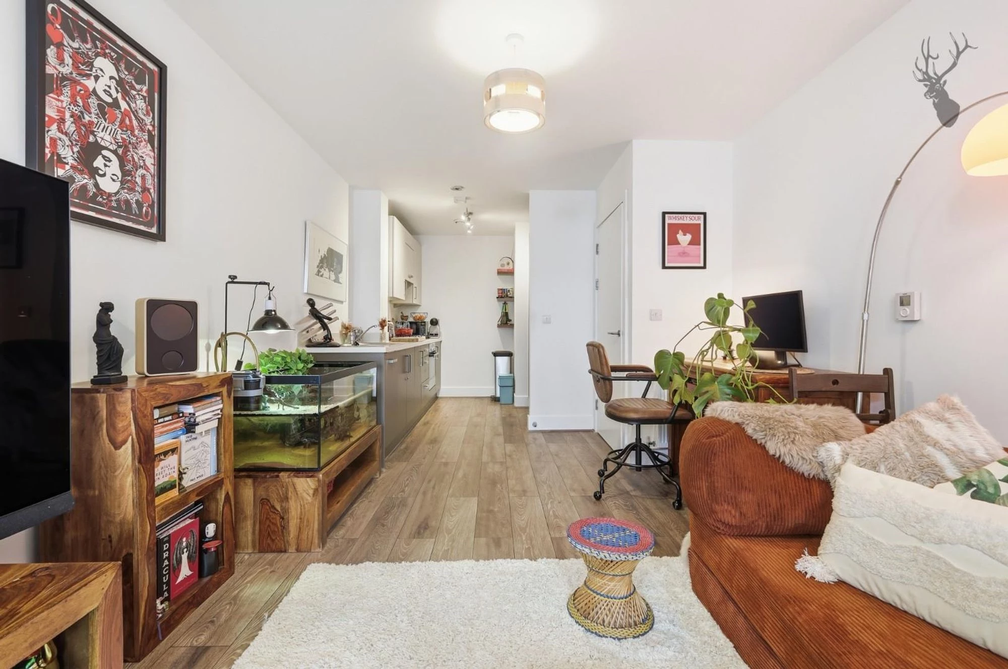 Similar Property: Flat in London