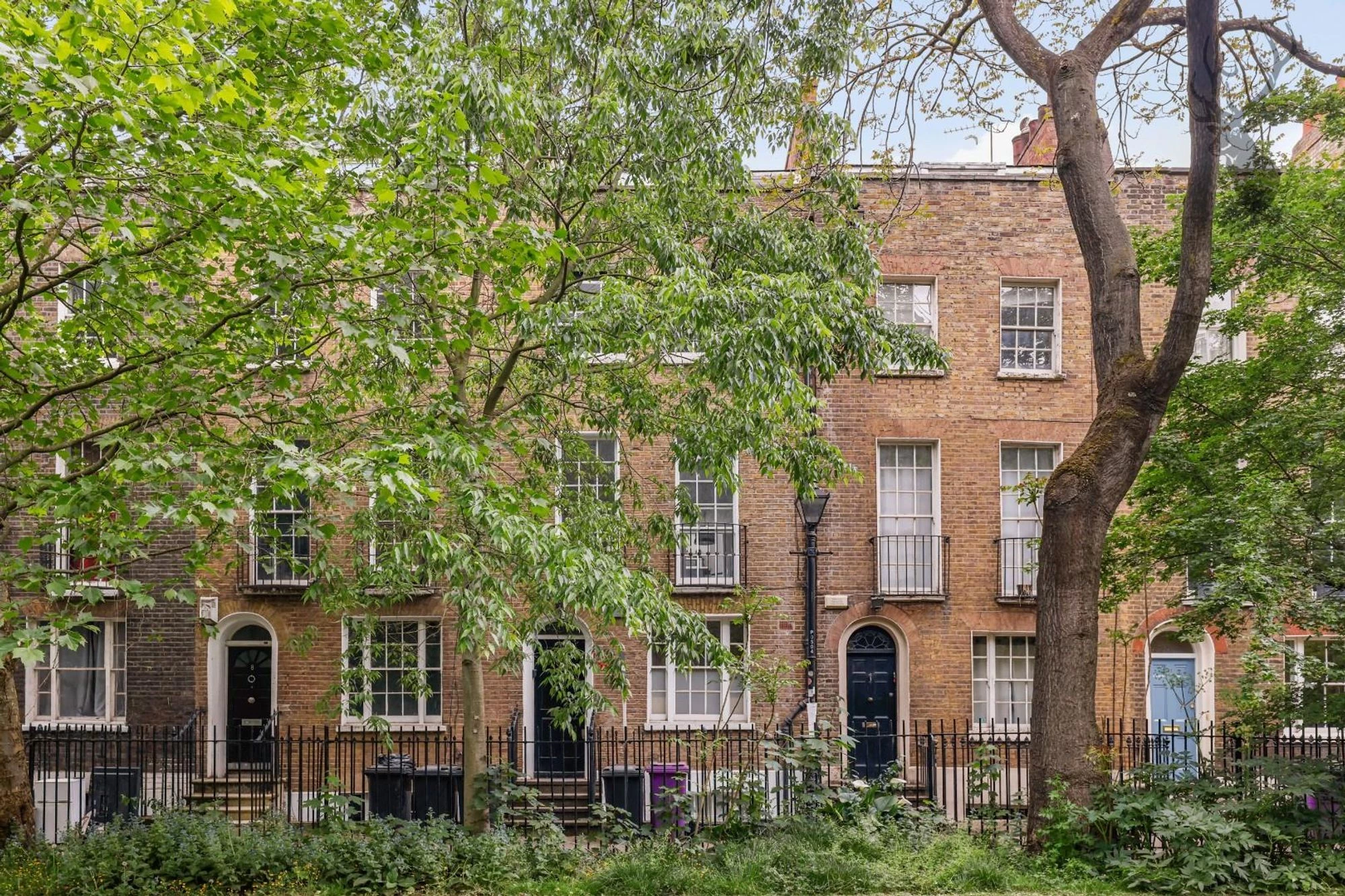 Similar Property: House Mid-Terraced in London