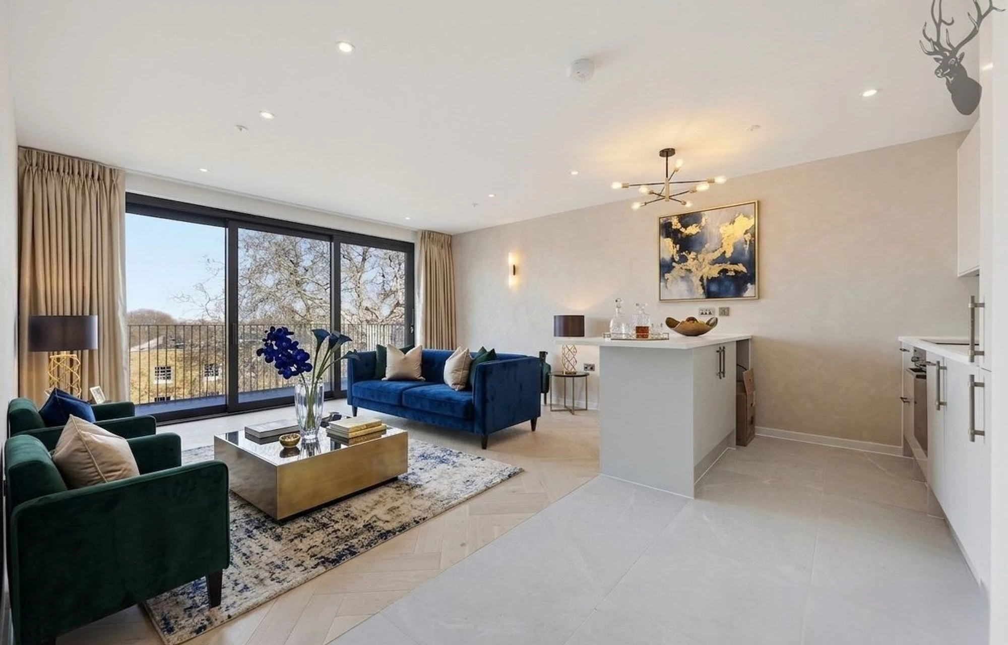 Similar Property: Apartment in London