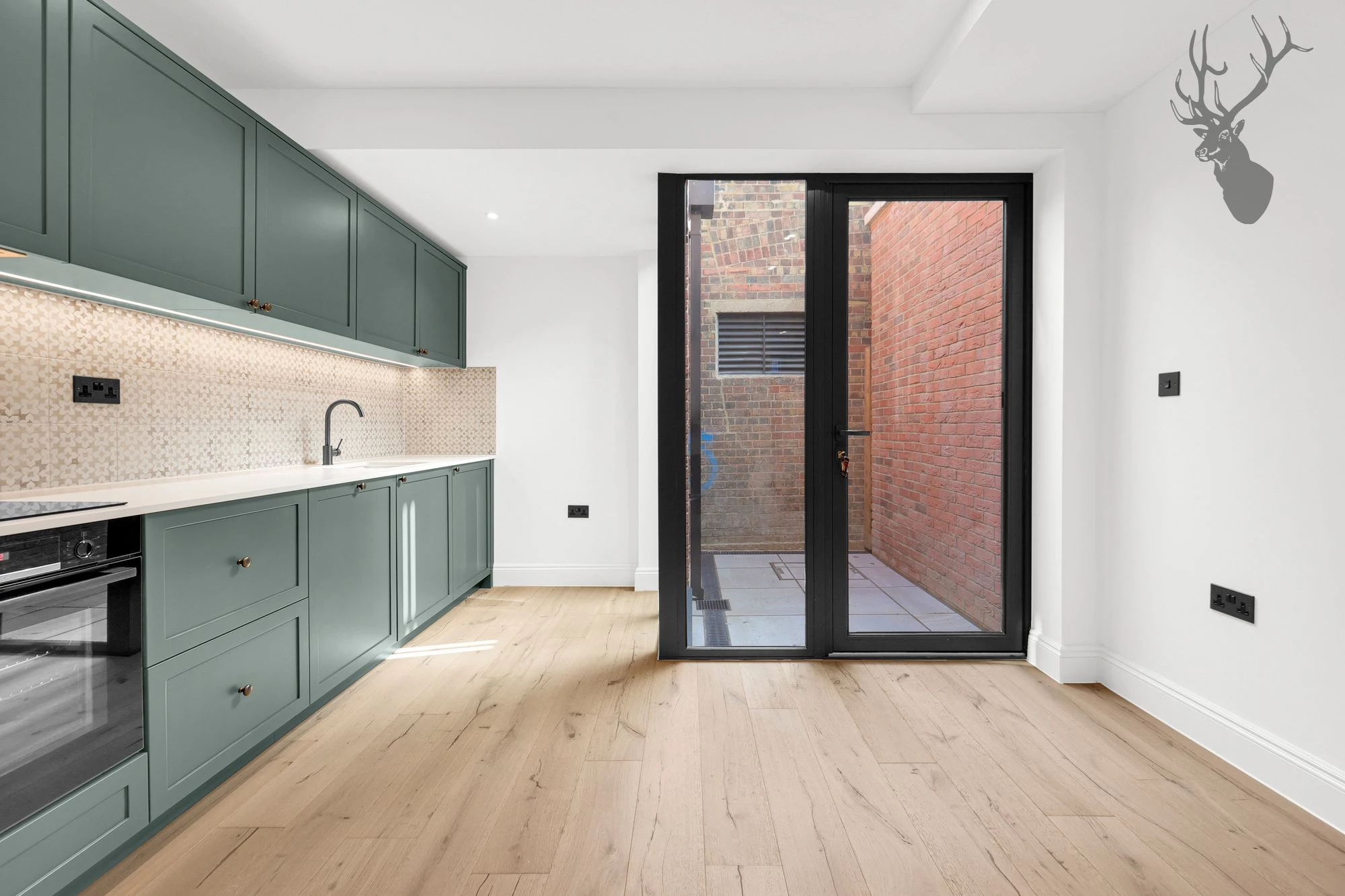 Similar Property: House Terraced in 