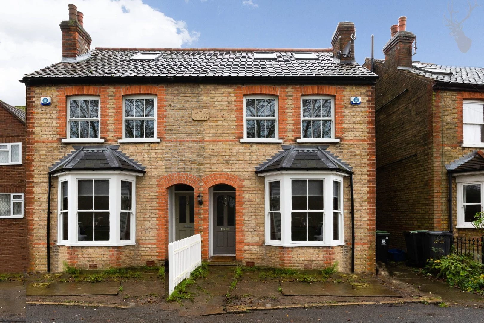Similar Property: House - Semi-Detached in Theydon Bois