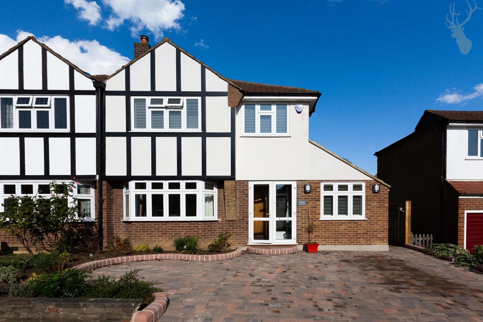 Similar Property: House - Detached in Theydon Bois