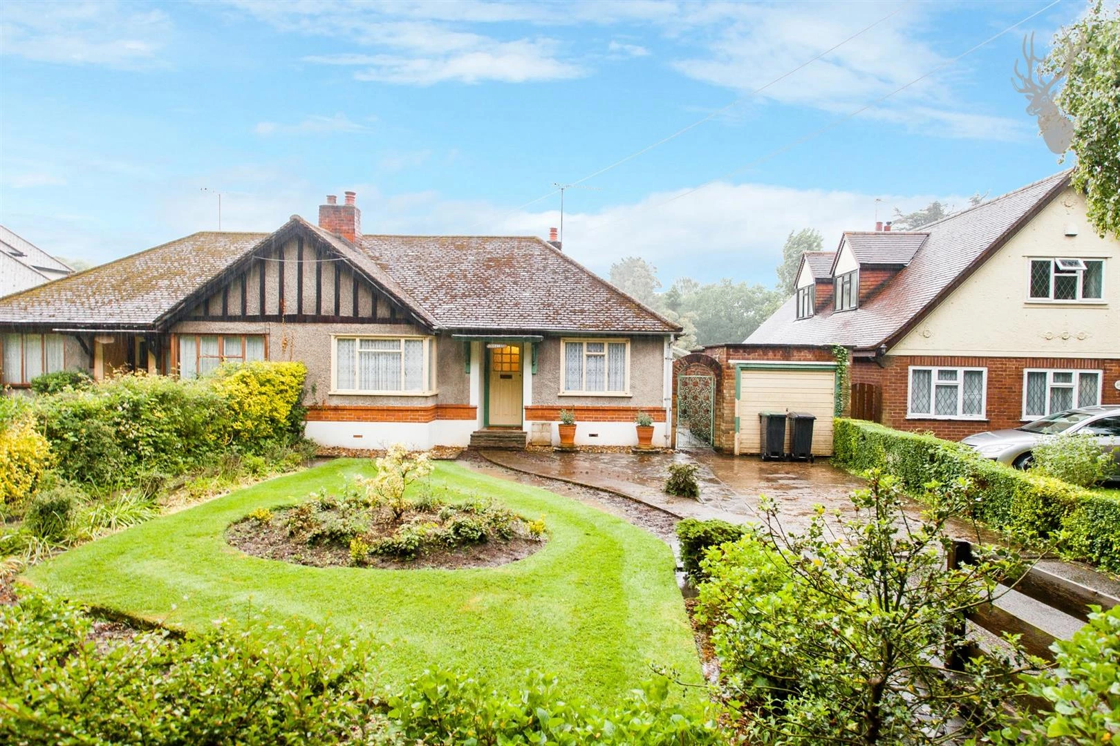 Similar Property: Bungalow in Theydon Bois