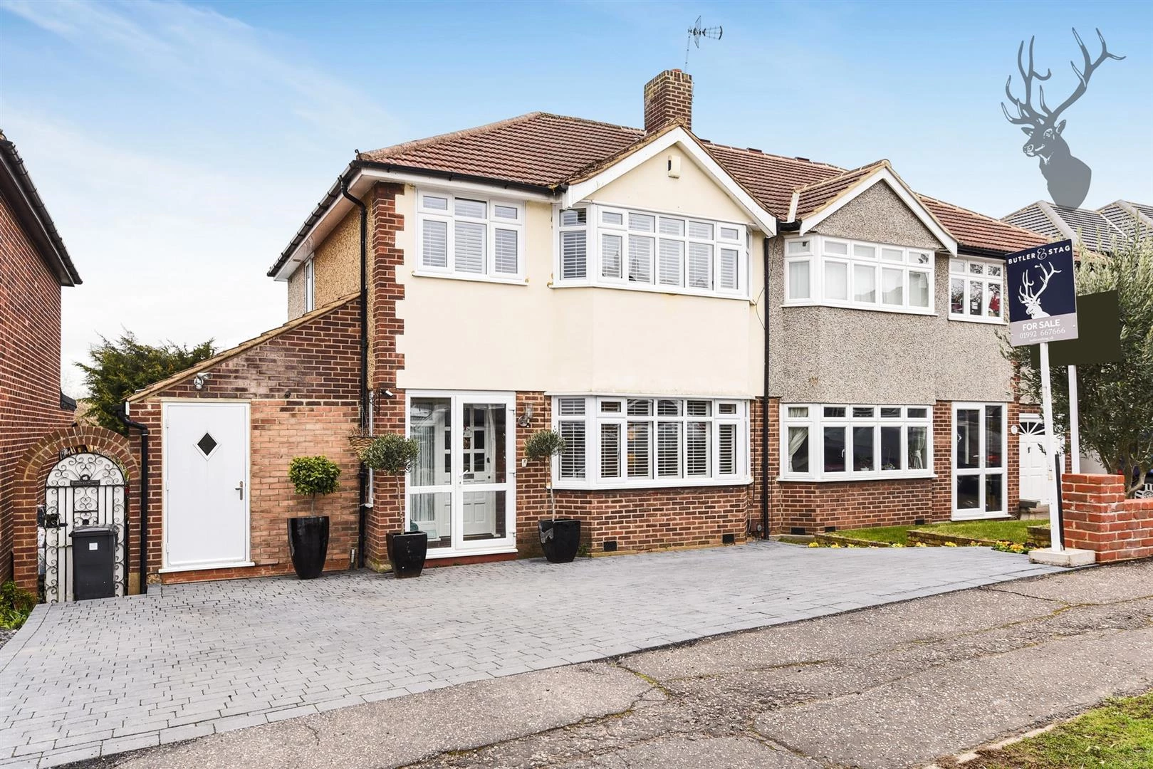 Similar Property: House - Detached in Theydon Bois