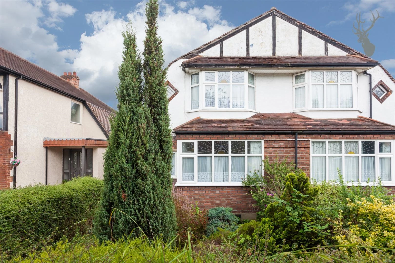 Similar Property: House - Semi-Detached in Theydon Bois