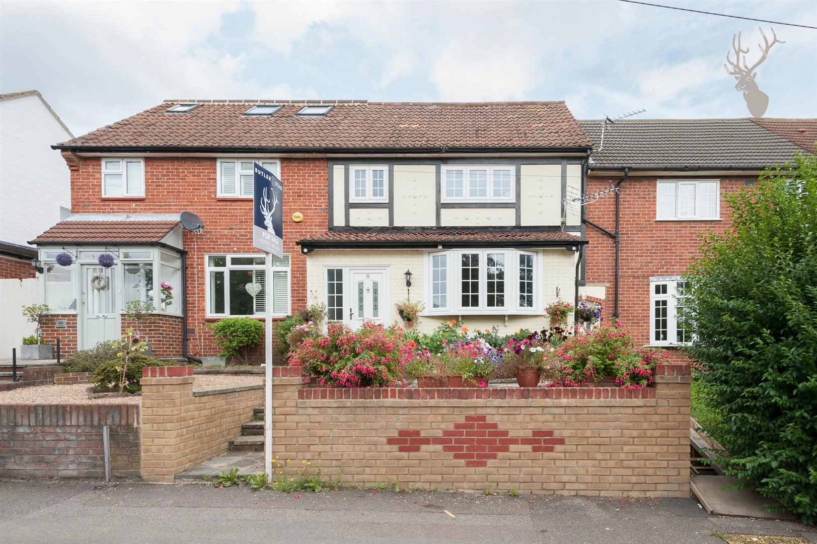 Similar Property: House - Terraced in Loughton