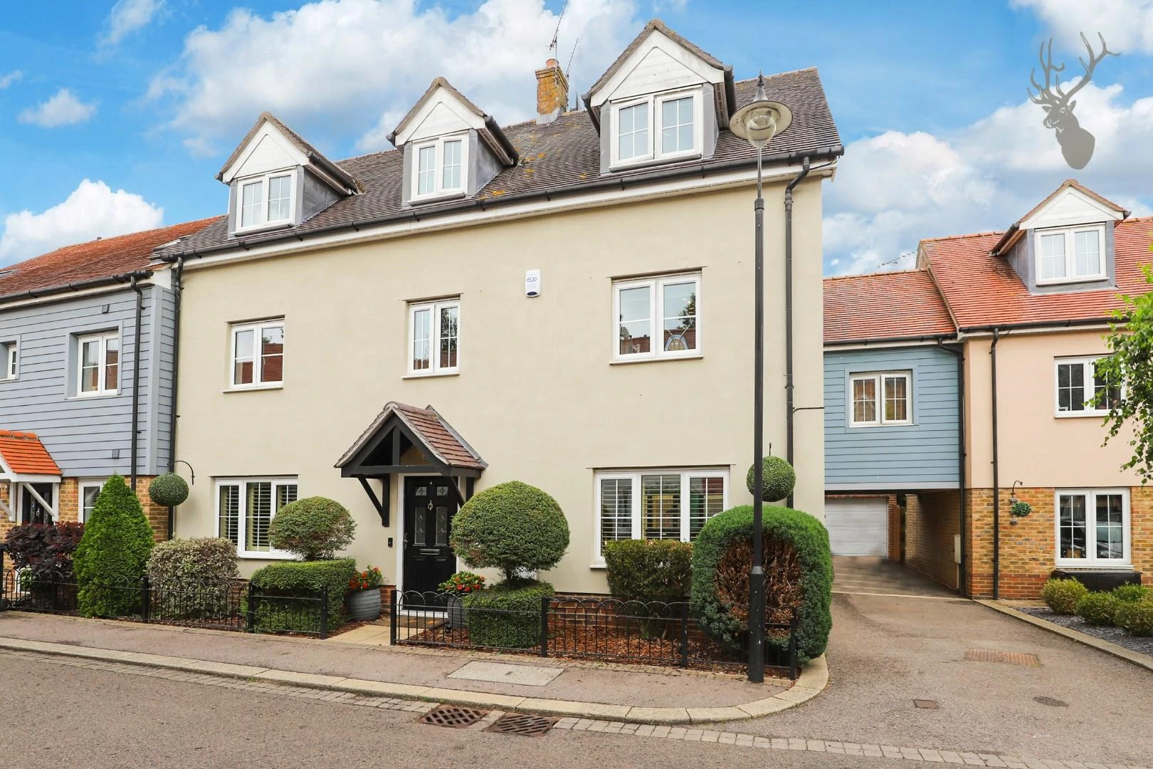 Similar Property: House - Semi-Detached in Epping