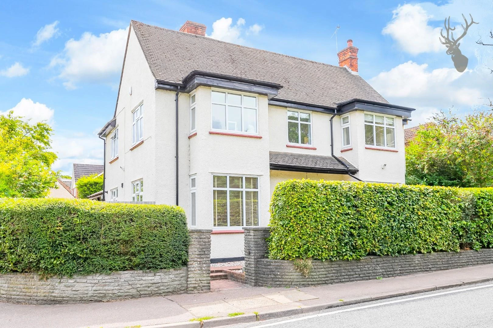 Similar Property: House - Detached in Theydon Bois
