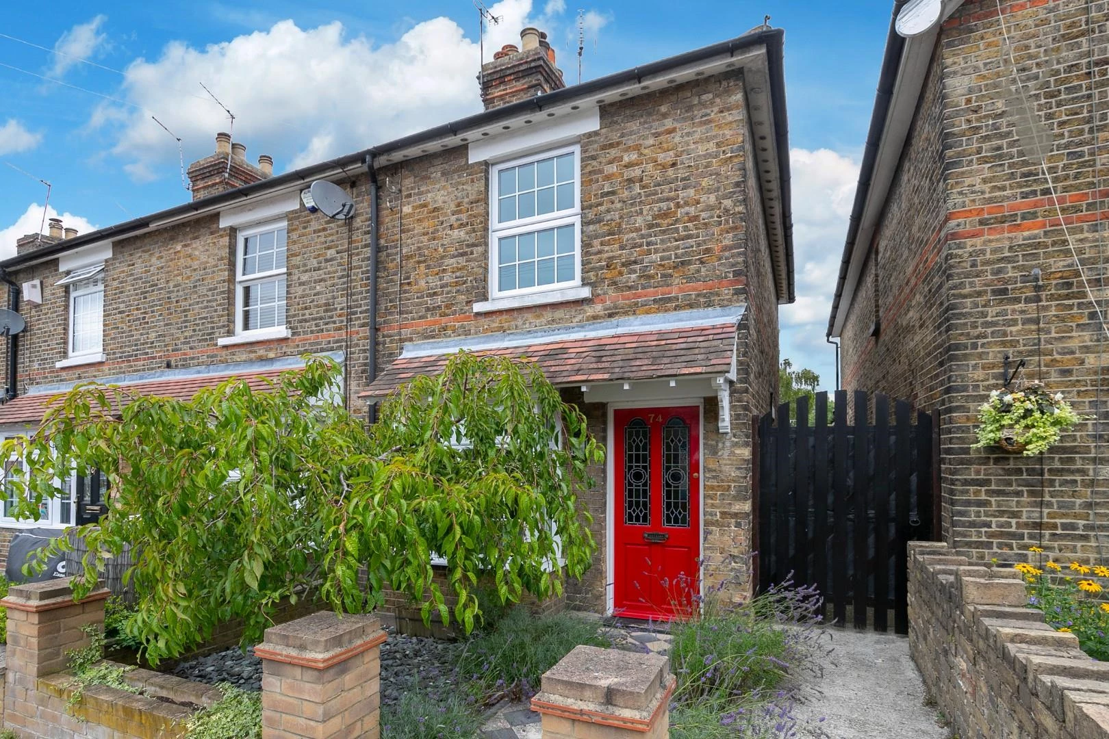 Similar Property: House - End Terrace in Epping