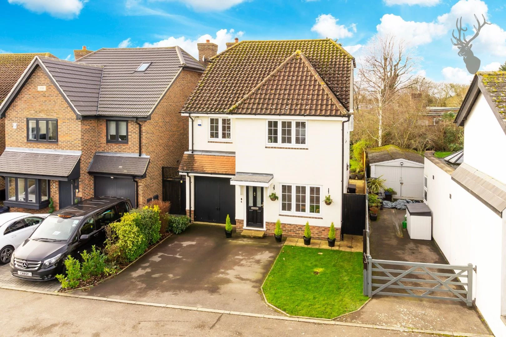 Similar Property: House - Detached in Epping Green