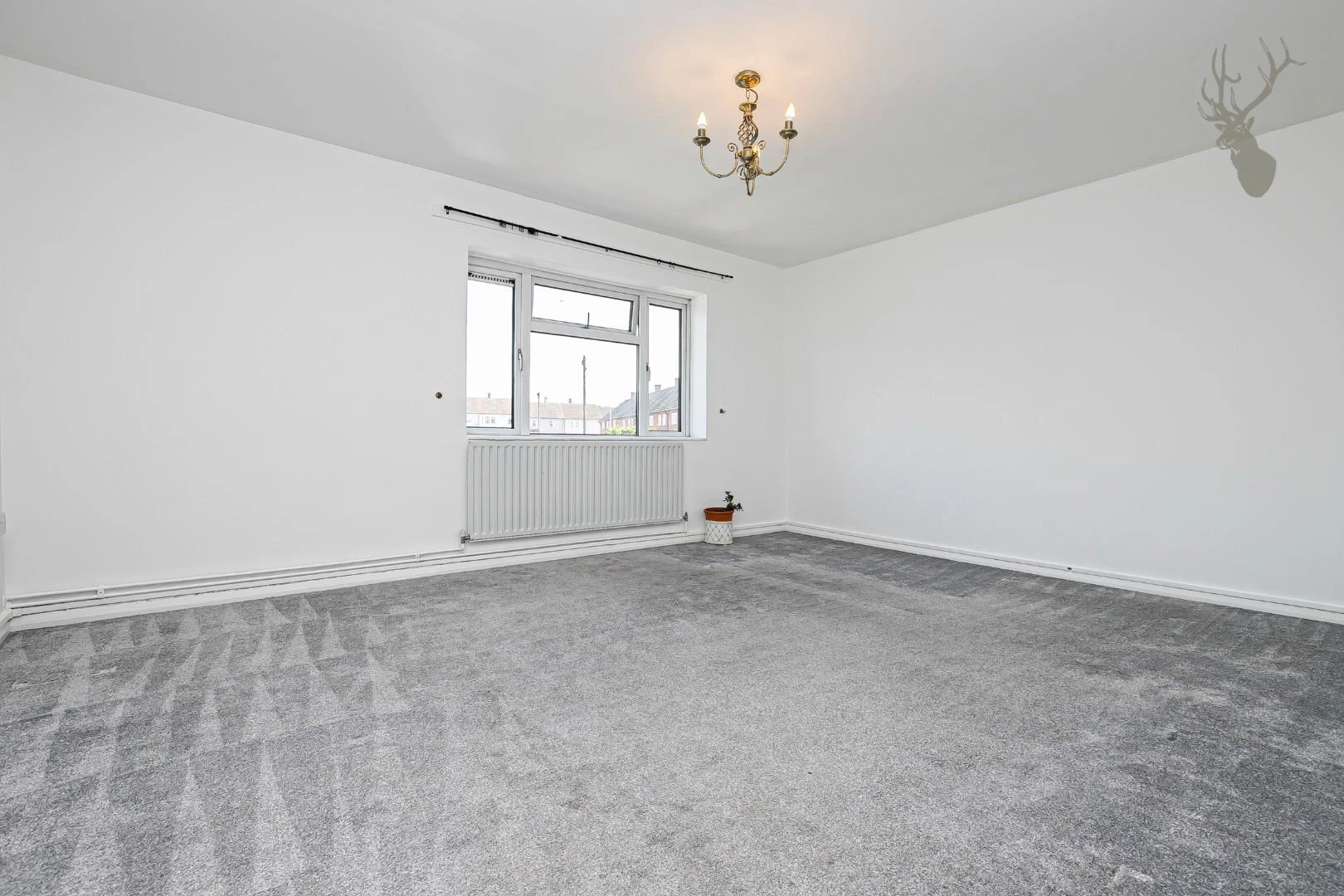 Similar Property: Flat in Loughton
