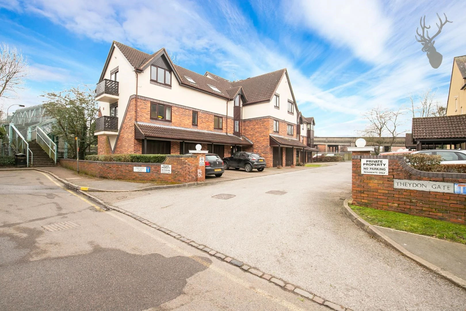 Similar Property: Flat - Ground Floor in Theydon Bois