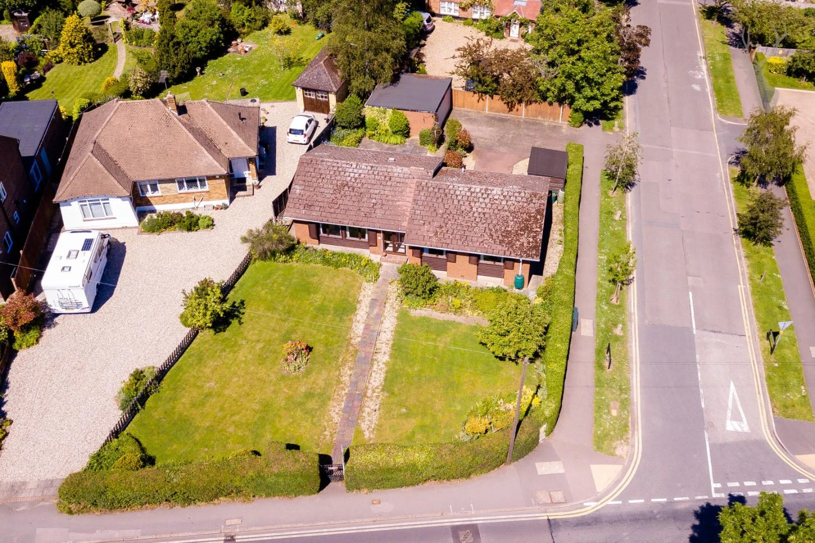 Similar Property: Bungalow in Theydon Bois