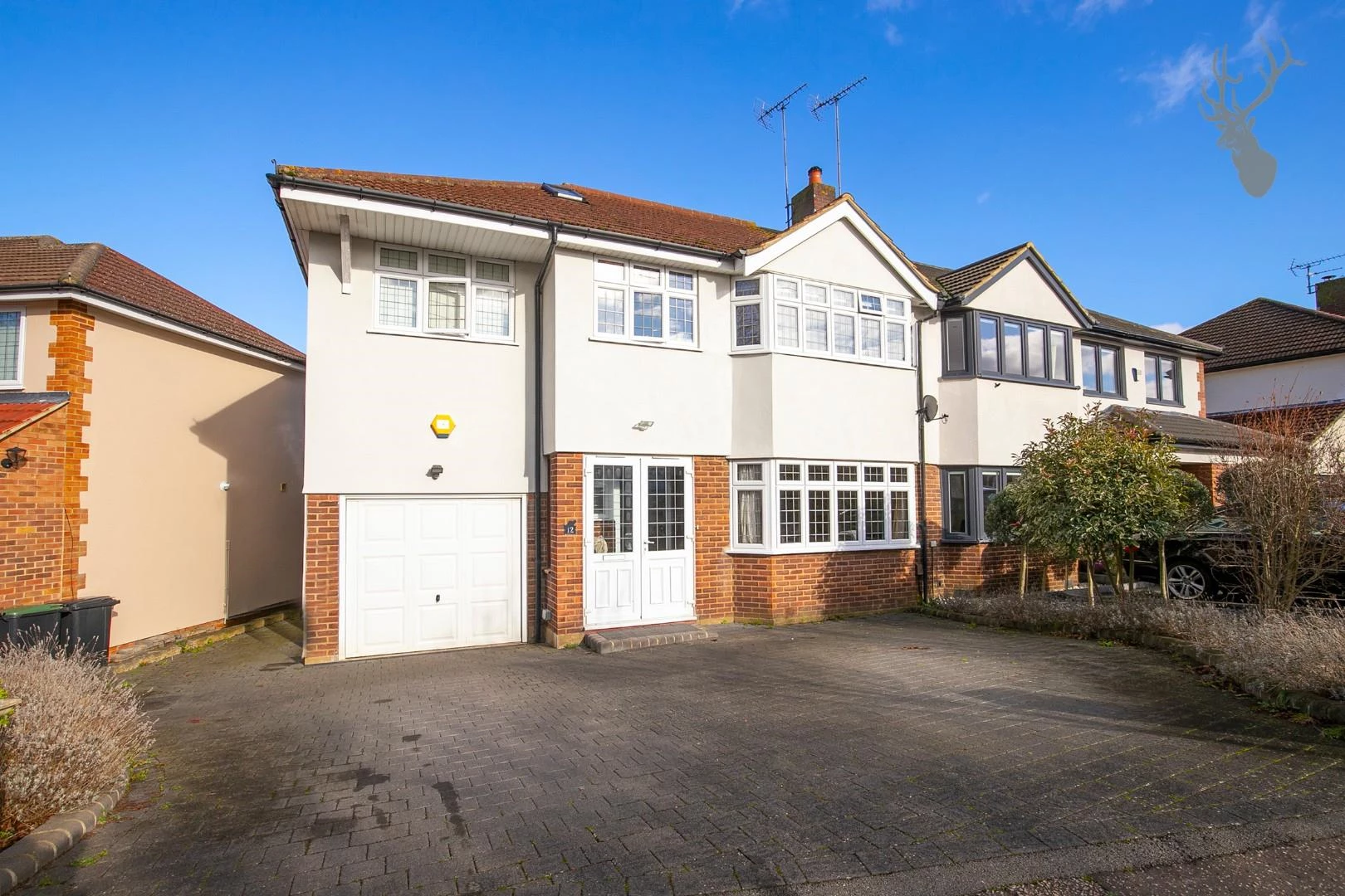 Similar Property: House - Semi-Detached in Theydon Bois