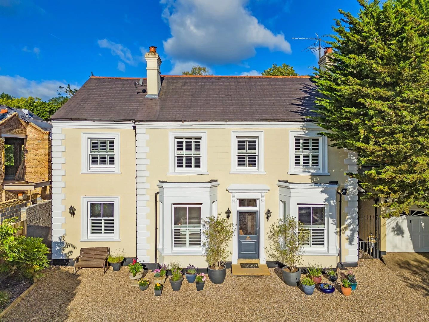 Similar Property: House - Detached in Theydon Bois