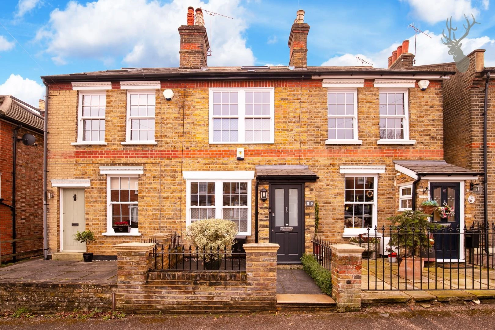 Similar Property: House - Terraced in Theydon Bois