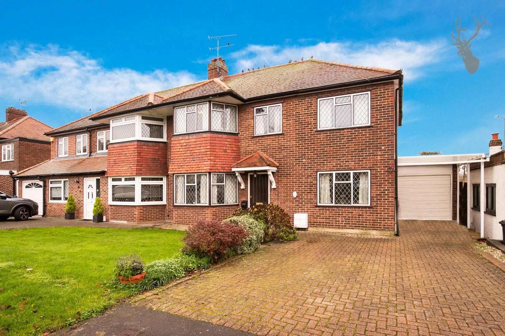 Similar Property: House - Semi-Detached in Theydon Bois