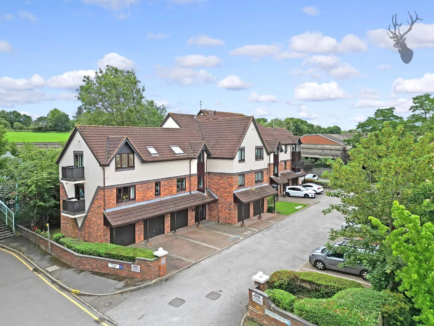 Similar Property: Flat - Ground Floor in Theydon Bois