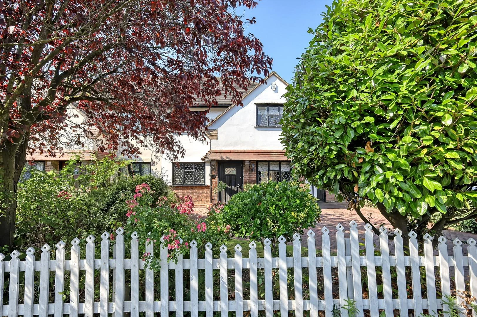 Grange Crescent Chigwell IG7