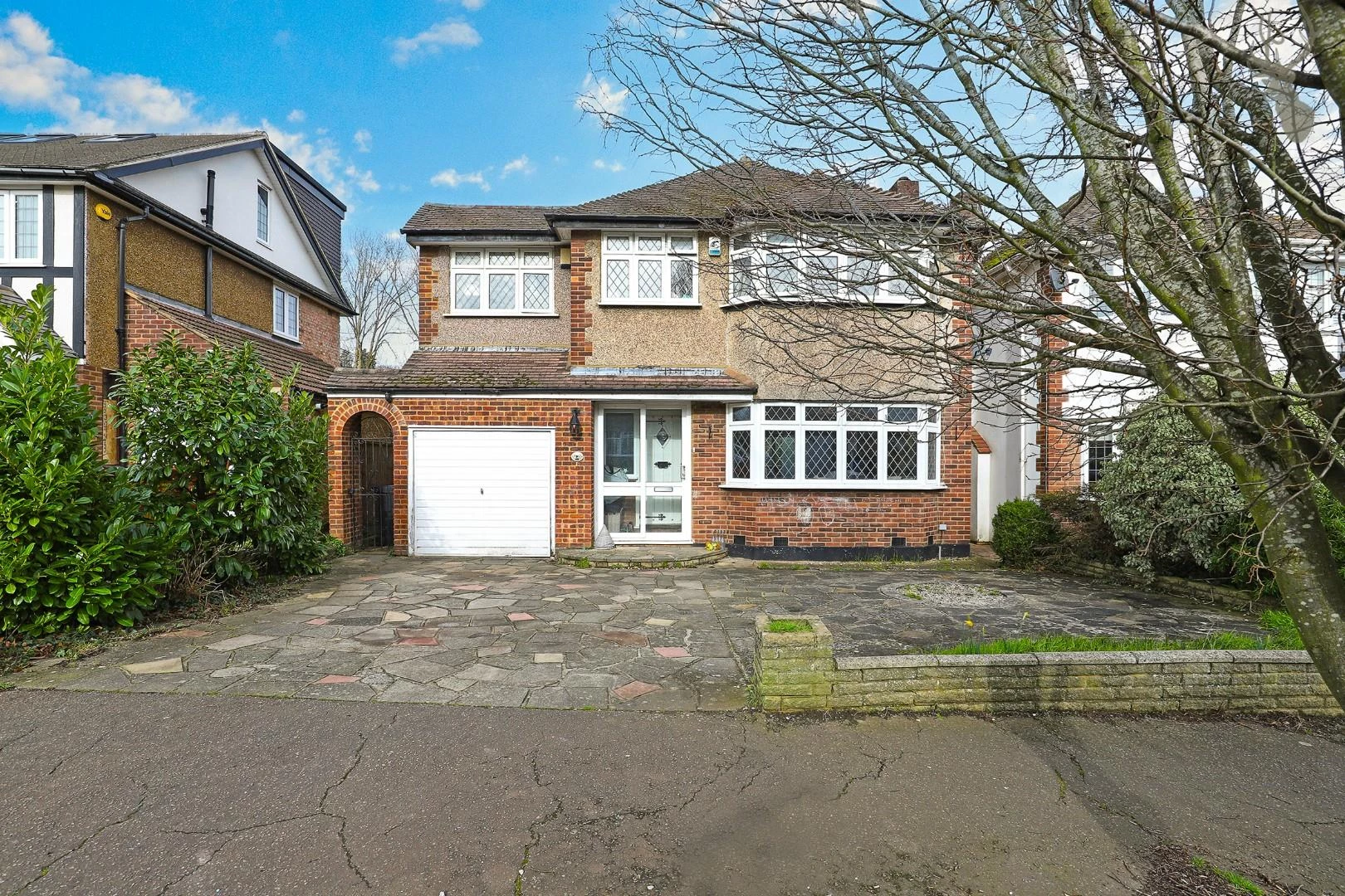 Dukes Avenue Theydon Bois Epping CM16
