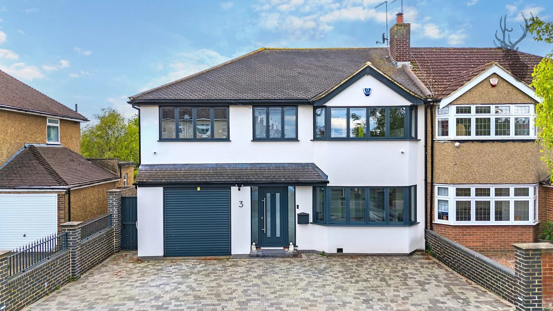 Similar Property: House - Semi-Detached in Theydon Bois