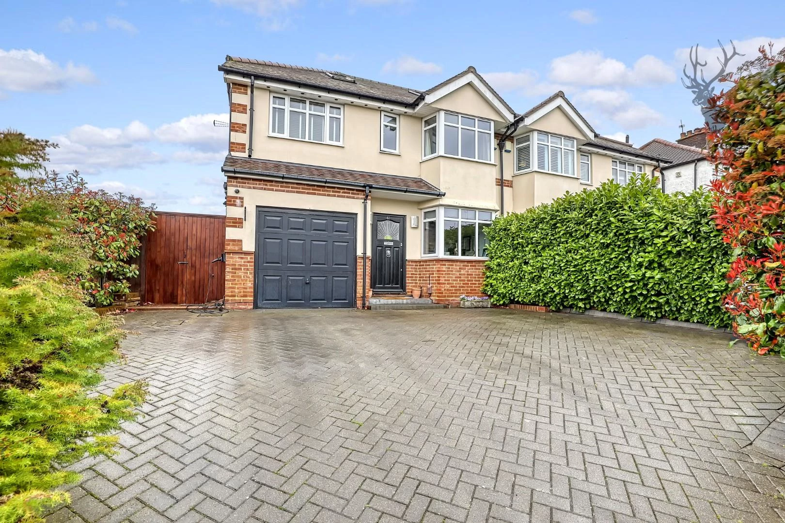 Forest Drive Theydon Bois CM16