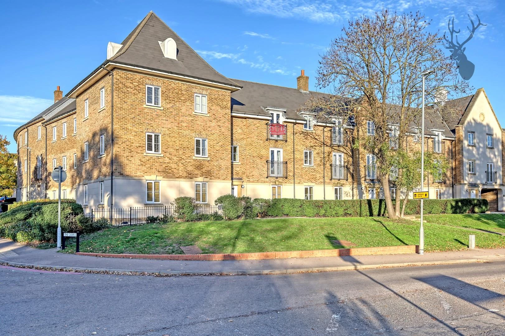 College Close Loughton IG10